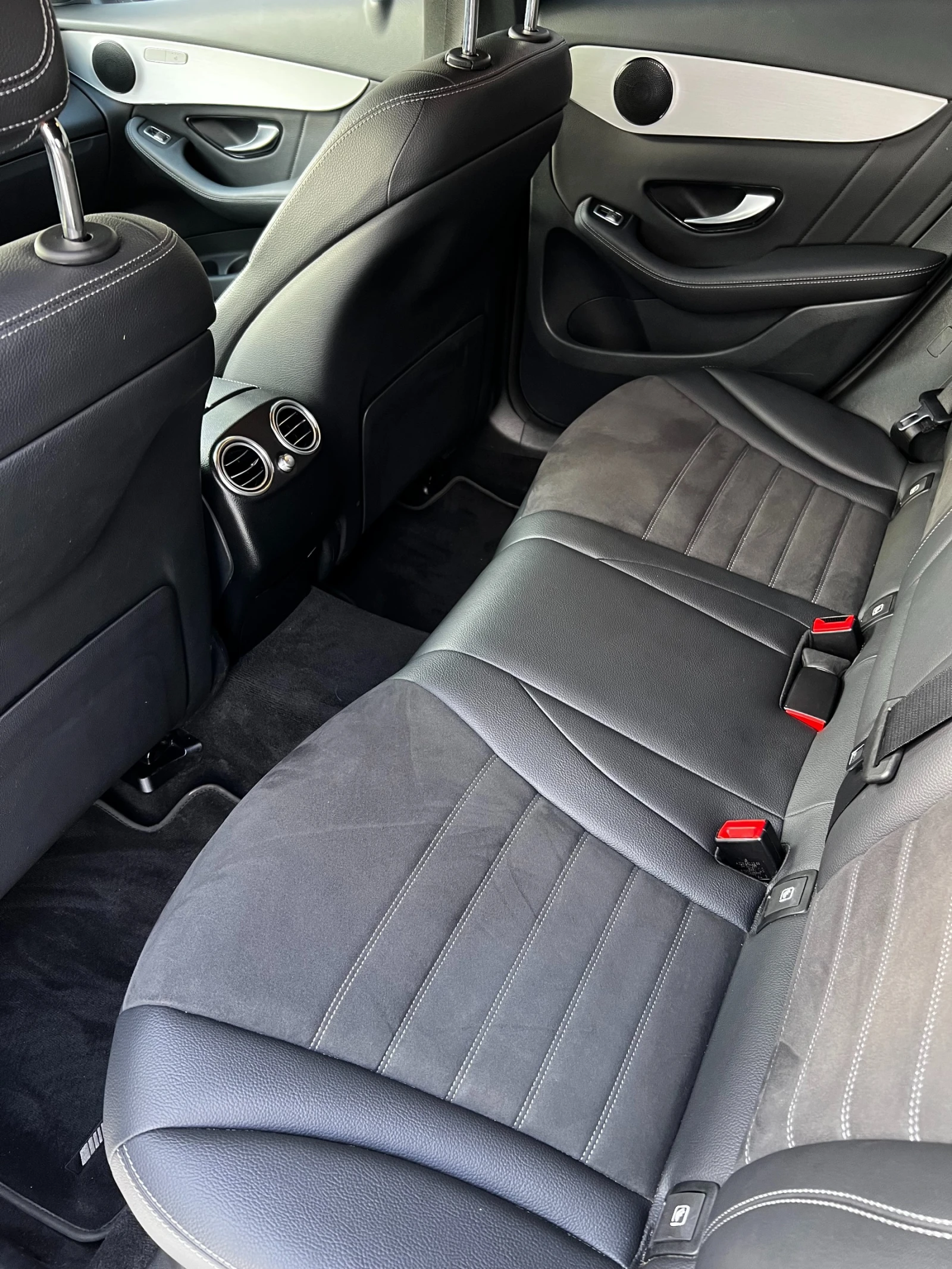 Mercedes-Benz GLC 220 4-Matic AMG, снимка 12 - Автомобили и джипове - 54007065