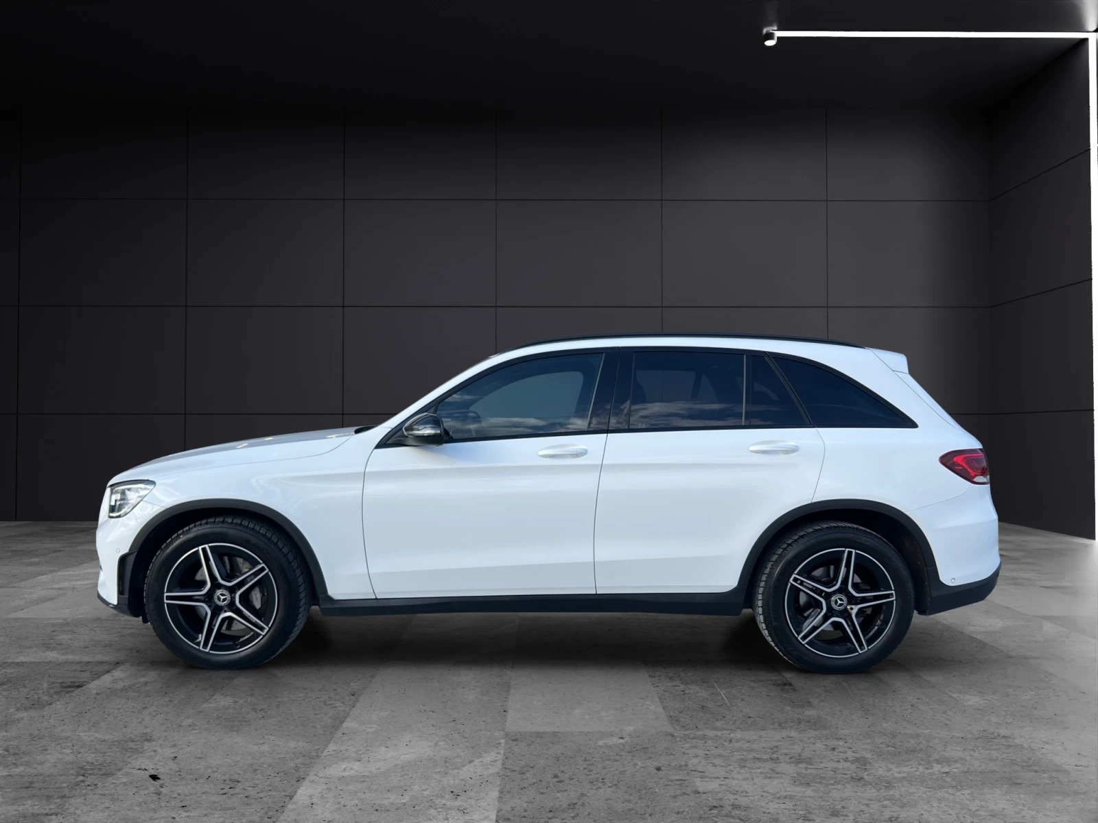 Mercedes-Benz GLC 220 4-Matic AMG, снимка 8 - Автомобили и джипове - 54007065