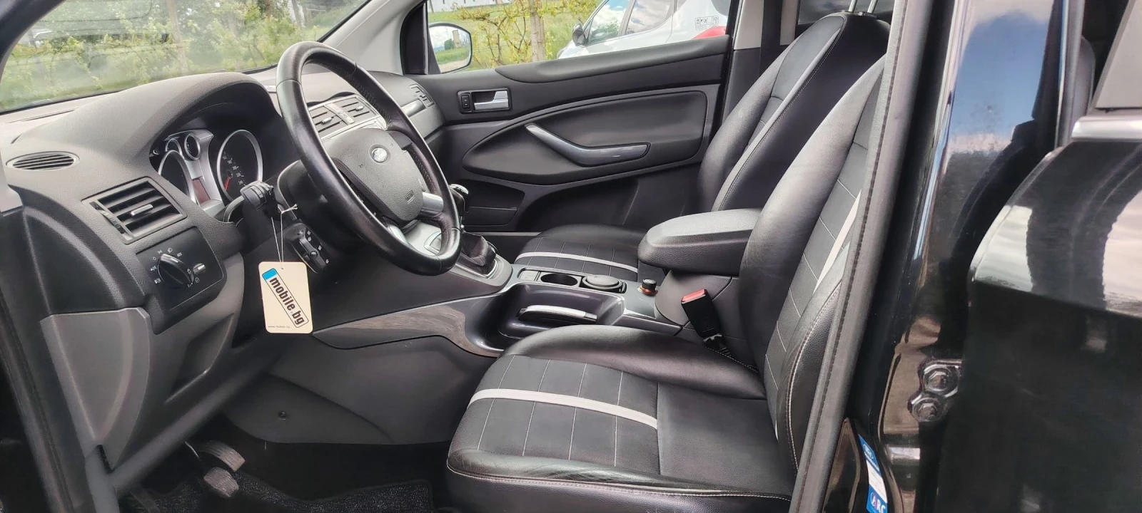 Ford Kuga 2.5T-200к.с, снимка 10 - Автомобили и джипове - 54582625