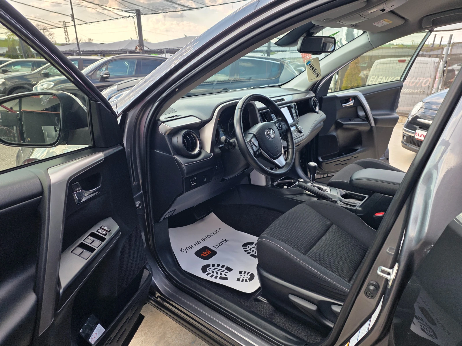 Toyota Rav4 2.0I-152к.с EURO 6b 4Х4-АВТОМАТИК-ШВЕЙЦАРИЯ, снимка 11 - Автомобили и джипове - 54625854