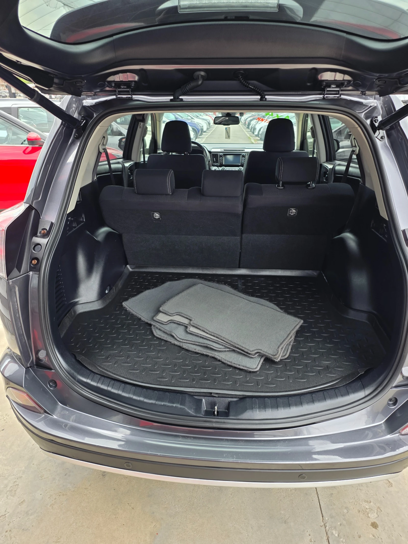 Toyota Rav4 2.0I-152к.с EURO 6b 4Х4-АВТОМАТИК-ШВЕЙЦАРИЯ, снимка 15 - Автомобили и джипове - 54625854