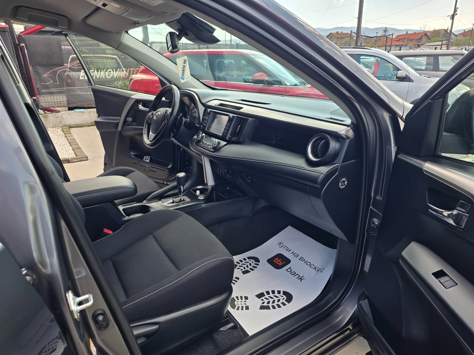 Toyota Rav4 2.0I-152к.с EURO 6b 4Х4-АВТОМАТИК-ШВЕЙЦАРИЯ, снимка 12 - Автомобили и джипове - 54625854