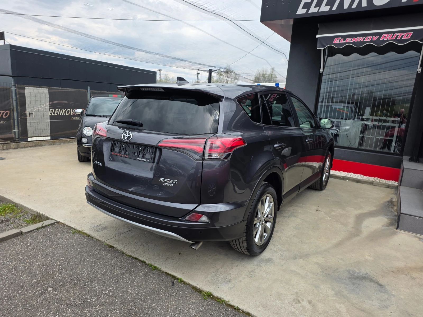 Toyota Rav4 2.0I-152к.с EURO 6b 4Х4-АВТОМАТИК-ШВЕЙЦАРИЯ, снимка 8 - Автомобили и джипове - 54625854