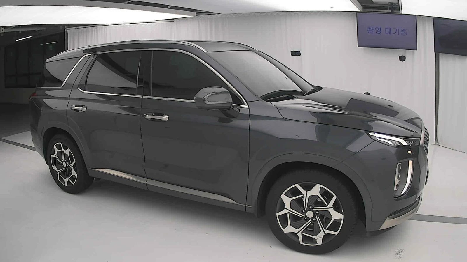 Hyundai Palisade 2.2 CRDI 4x4 - OЧАКВАН ВНОС, снимка 5 - Автомобили и джипове - 54628553