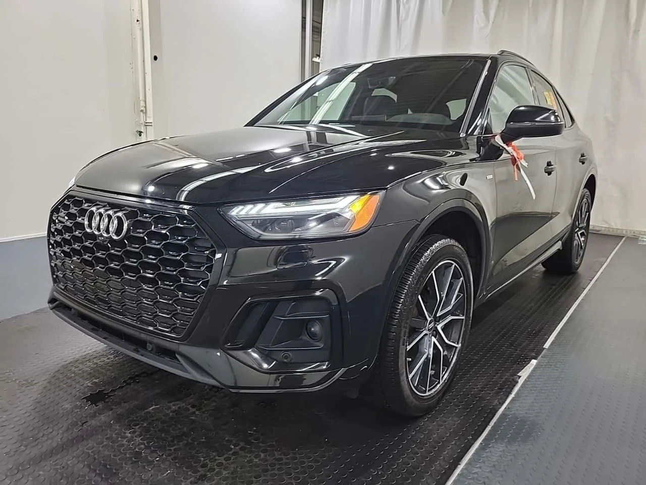 Audi Q5 SPORTBACK TECHNIK| PANO| 360CAM| AMBIENT| 2 КЛЮЧА|