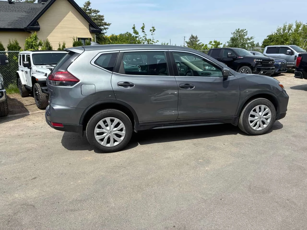 Nissan Rogue * AWD S * CARFAX * ��� ������������ ������ | Mobile.bg � ����������� 3