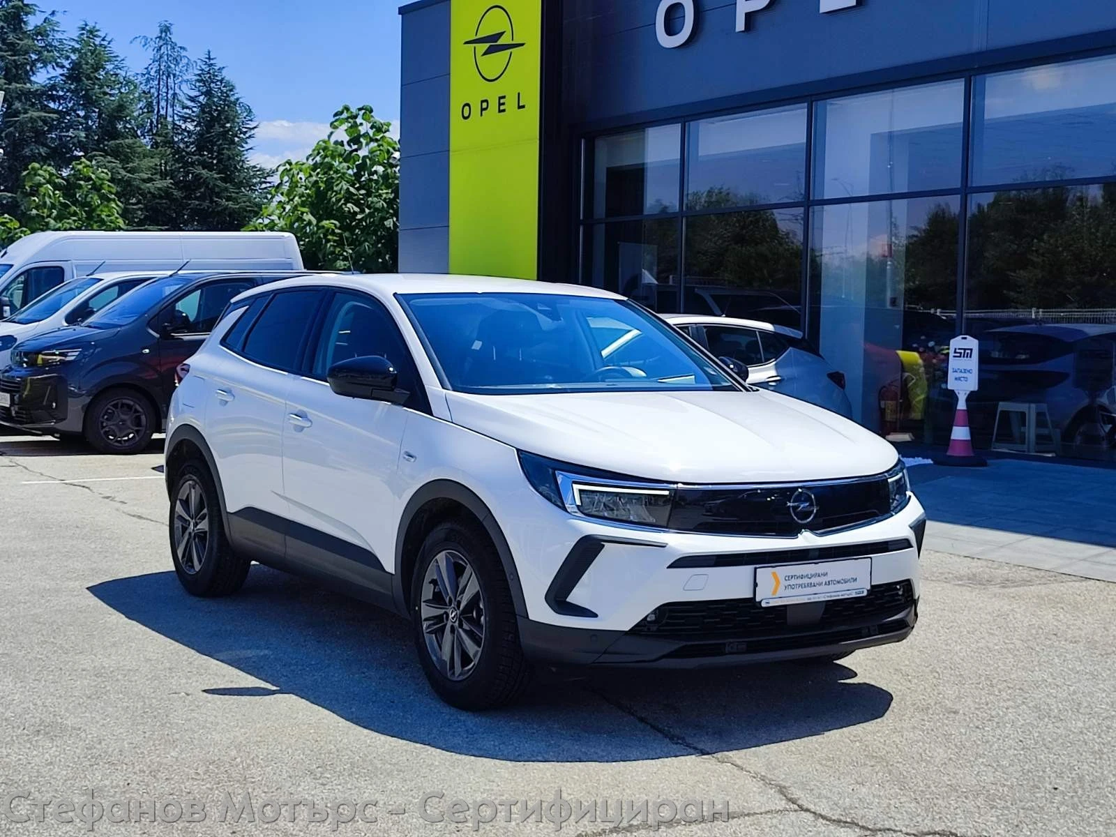 Opel Grandland X Business Edition 1.2 Бензин (130hp) MT6 
