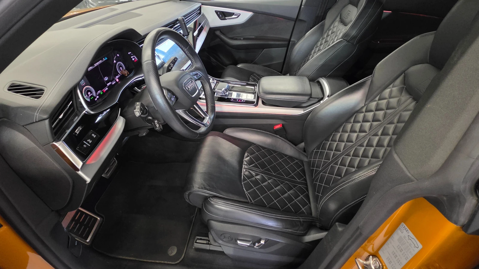 Audi Q8 55 TFSI e  quattro /Germany/S-Line/ACC/381ps, снимка 9 - Автомобили и джипове - 56165792