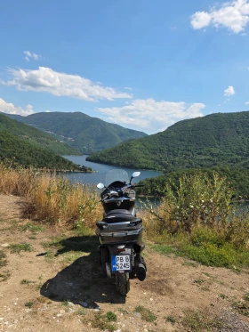 Piaggio X10, снимка 2
