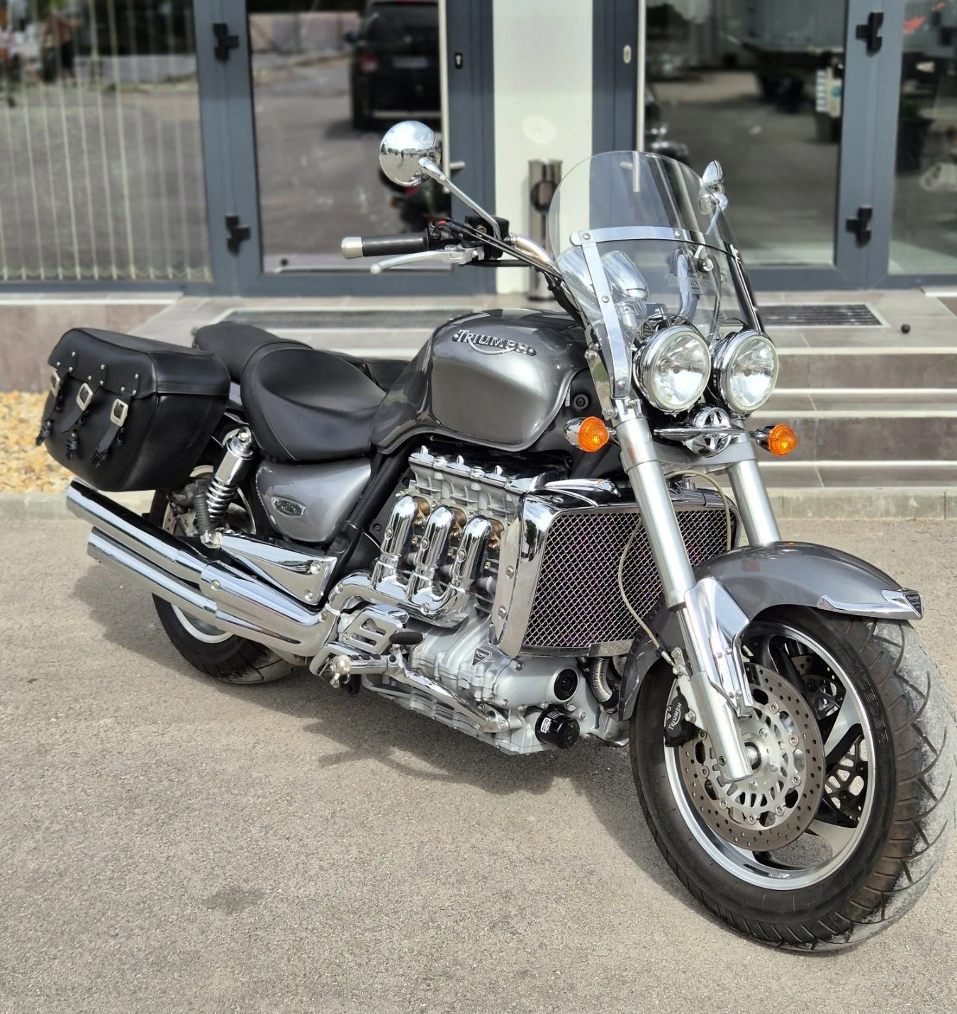 Triumph Rocket 3 - изображение 2