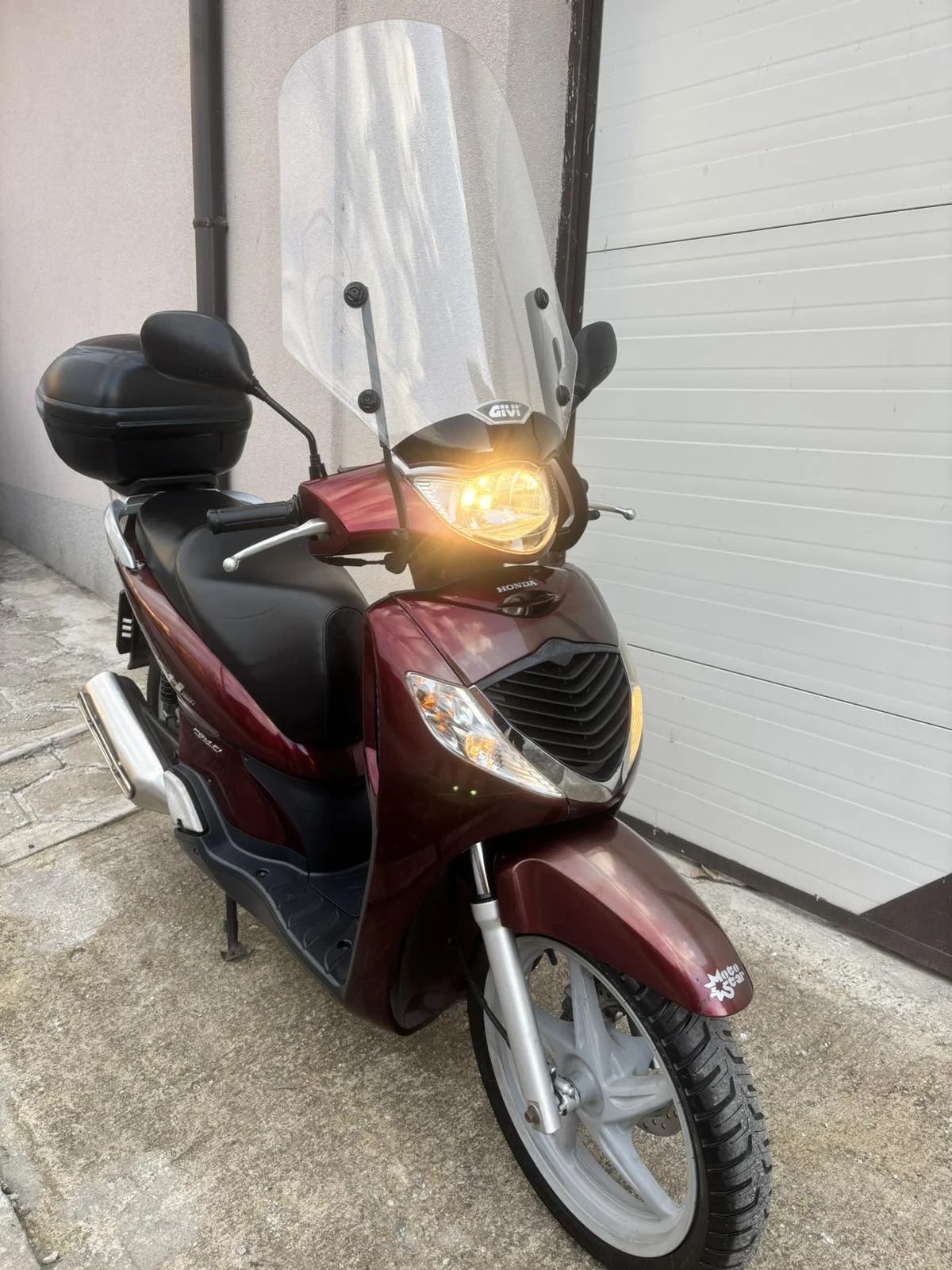 Honda Sh 150i, снимка 3 - Мотоциклети и мототехника - 53748157