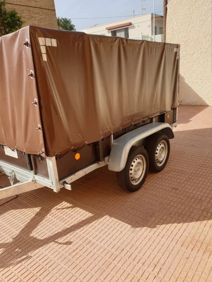 За автомобил Karo TRIGANO