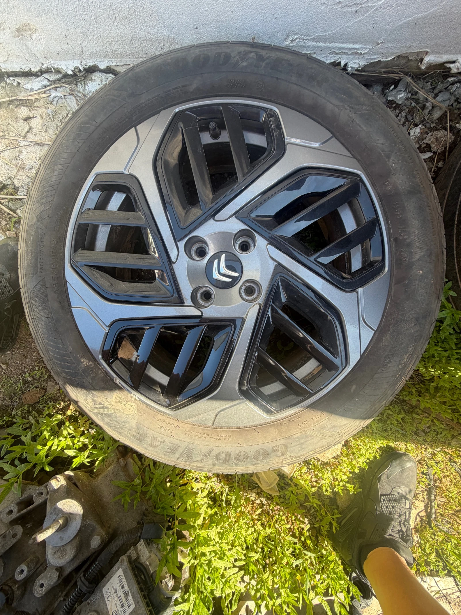 Гуми с джанти Goodyear 195/60R18