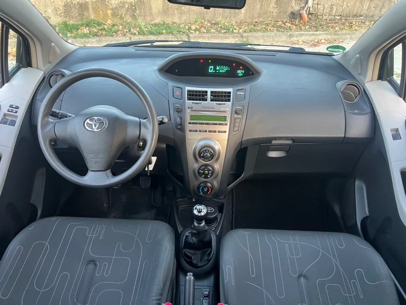 Toyota Yaris 1.33 FACELIFT 6-скорости, снимка 6 - Автомобили и джипове - 47401087