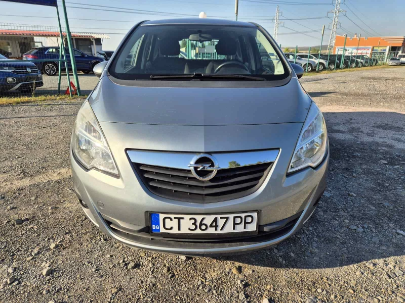 Opel Meriva 1.3CDTI, снимка 8 - Автомобили и джипове - 47546109