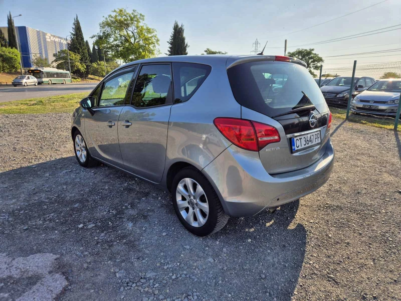 Opel Meriva 1.3CDTI, снимка 3 - Автомобили и джипове - 47546109