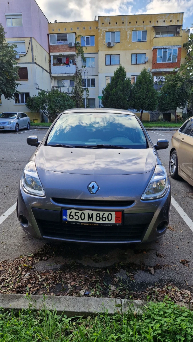 Renault Clio 1.2i, снимка 3 - Автомобили и джипове - 47561183