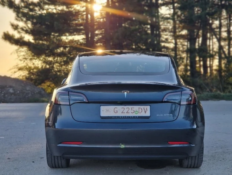 Tesla Model 3  4х4 Европейска Long Range, снимка 4 - Автомобили и джипове - 47731697