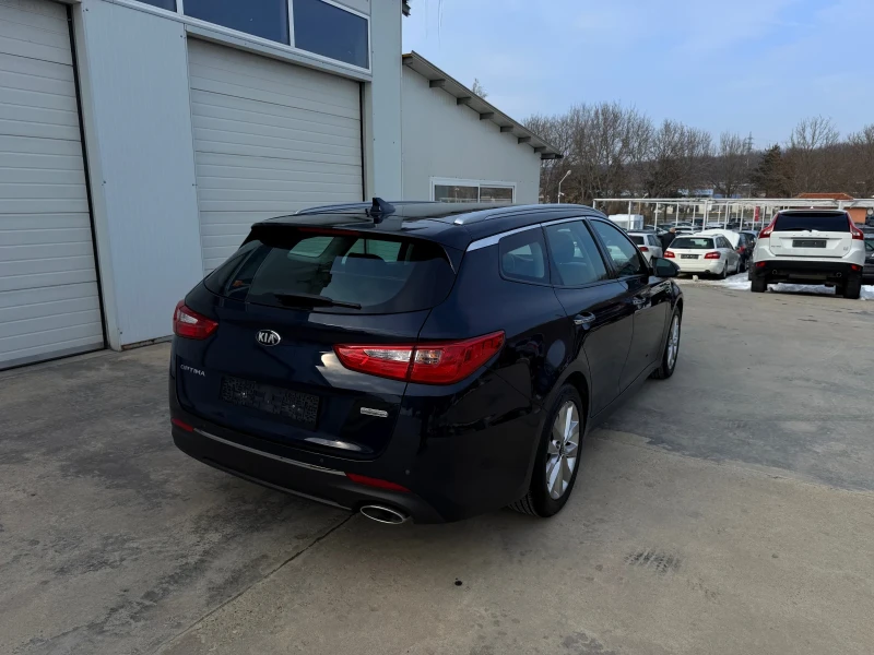 Kia Optima 1.7crdi 141k.c* Navi* NOVA* UNIKAT* , снимка 13 - Автомобили и джипове - 49262216