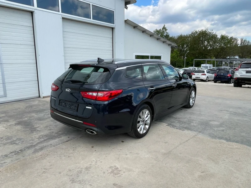 Kia Optima 1.7crdi 141k.c* Navi* NOVA* UNIKAT* , снимка 14 - Автомобили и джипове - 49262216