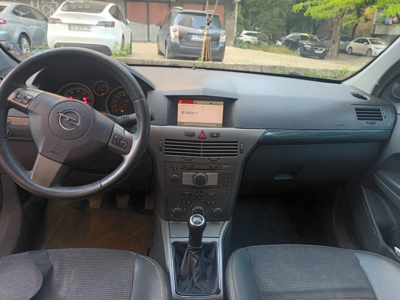 Opel Astra H СТЕЙШЪН ВАГОН, снимка 9 - Автомобили и джипове - 52627909