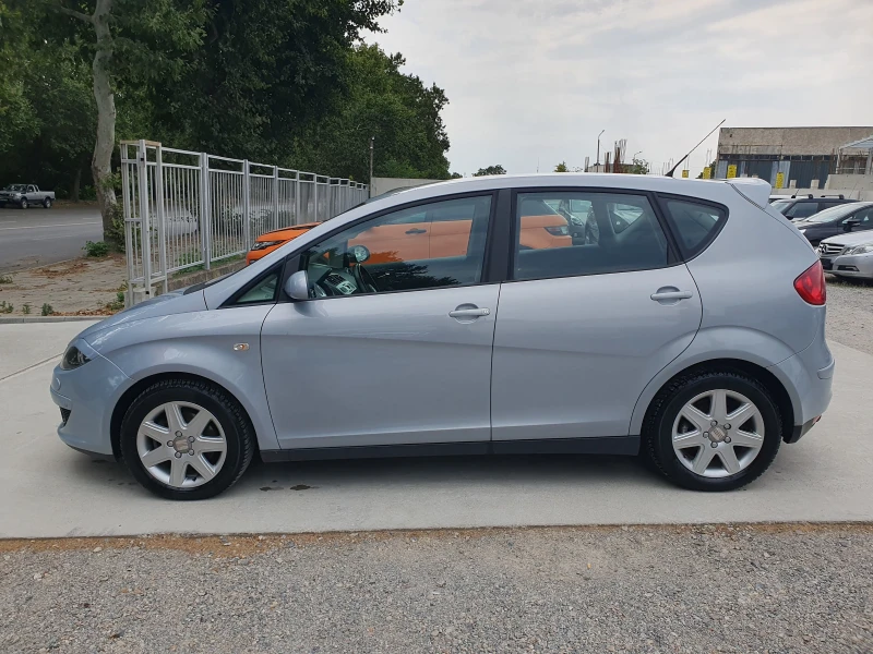 Seat Altea 2.0/140ks/AVTOMAT, снимка 4 - Автомобили и джипове - 51050245