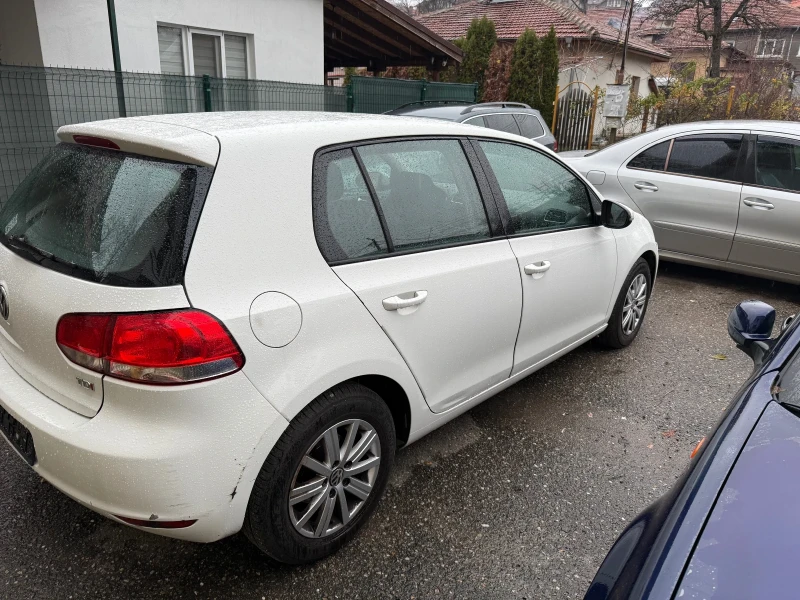 VW Golf 6 1.6TDI 105к.с., снимка 3 - Автомобили и джипове - 52622361
