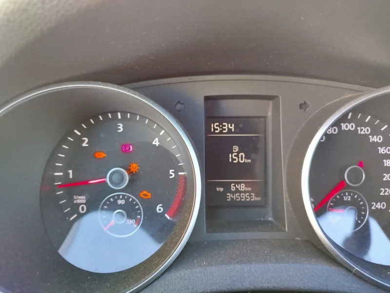 VW Golf 6 1.6TDI 105к.с., снимка 8 - Автомобили и джипове - 52622361