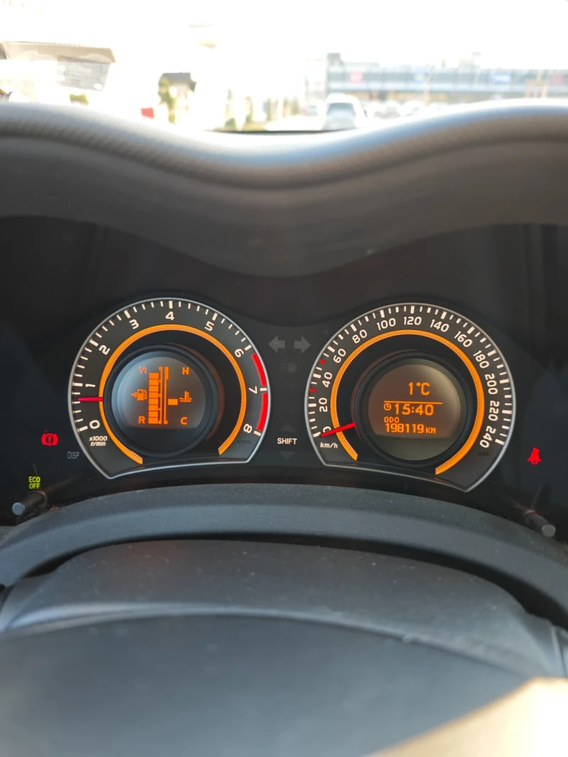 Toyota Auris, снимка 5 - Автомобили и джипове - 53157656