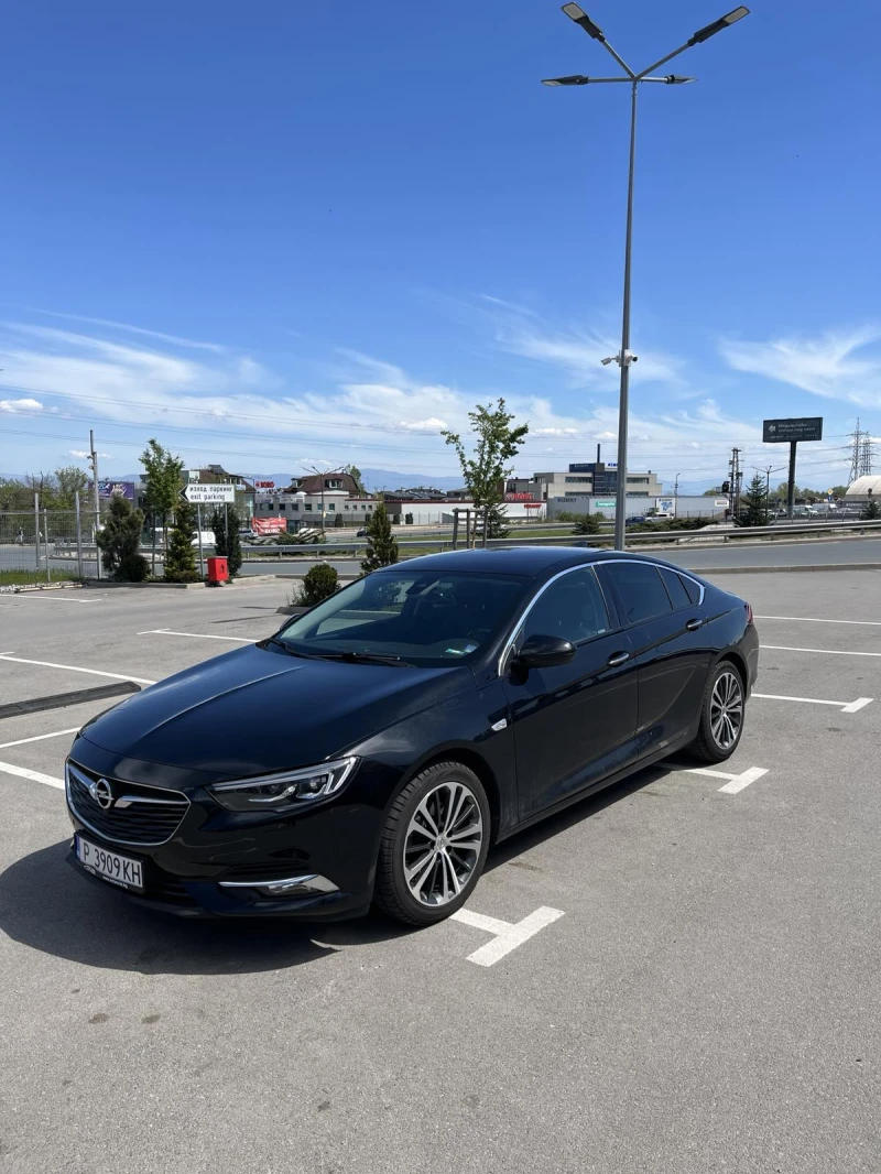 Opel Insignia Grand Sport, снимка 2 - Автомобили и джипове - 53164845