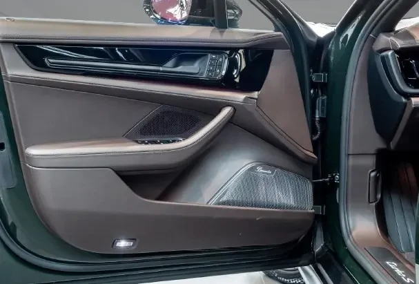 Porsche Panamera Turbo S E-Hybrid Executive = NEW = Гаранция, снимка 6 - Автомобили и джипове - 53524422