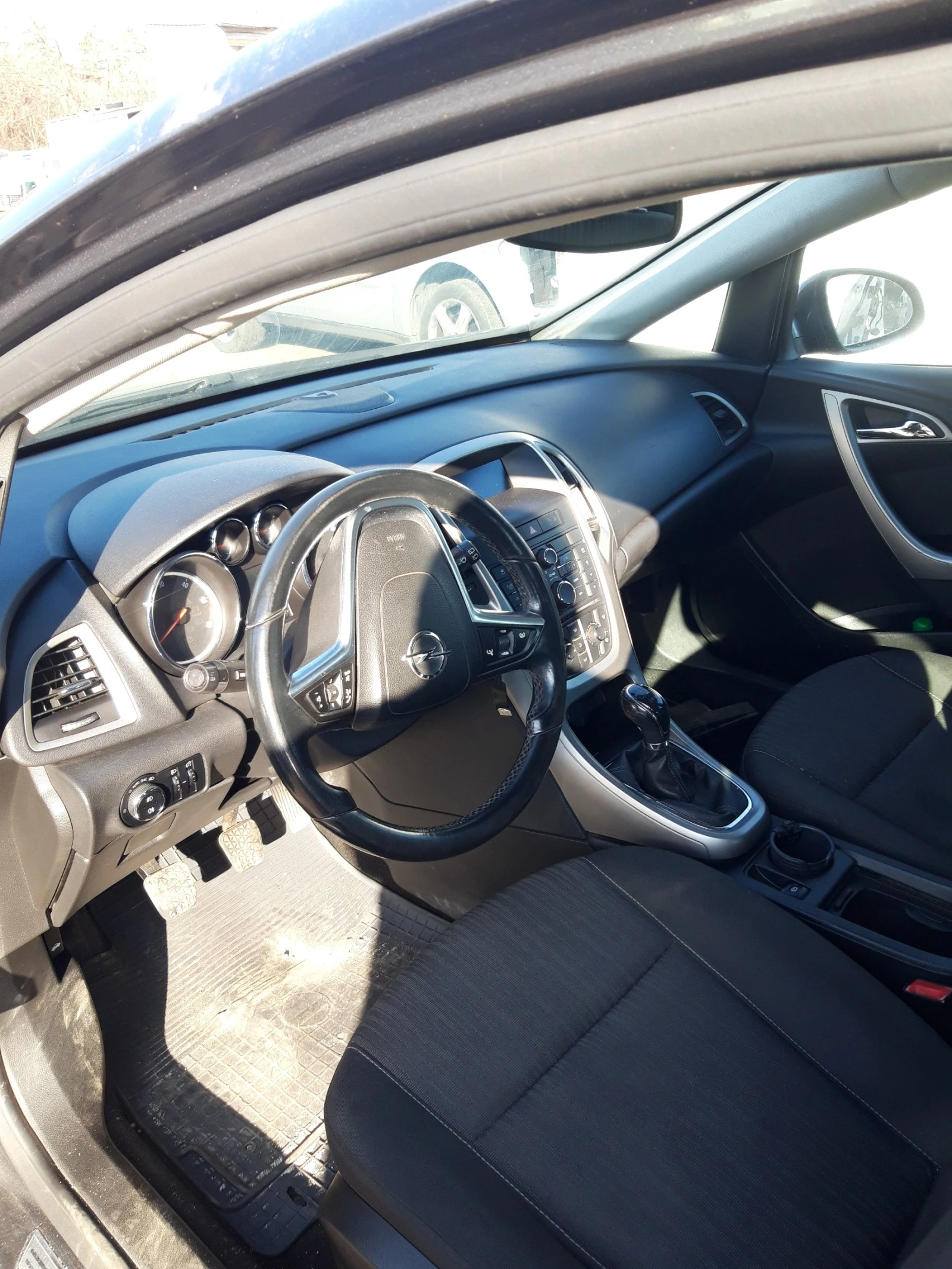 Opel Astra 1.7cdti НА ЧАСТИ - изображение 5