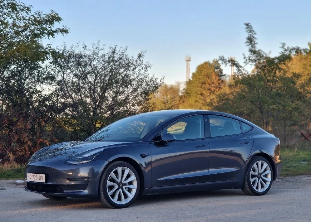 Tesla Model 3  4х4 Европейска Long Range - [1] 