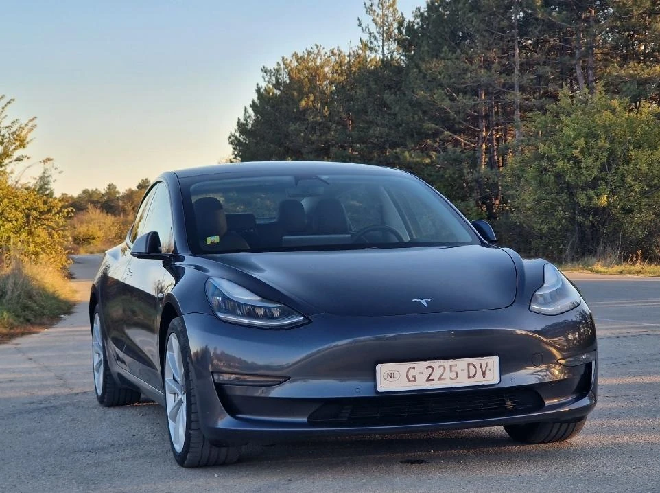 Tesla Model 3  4х4 Европейска Long Range - изображение 10