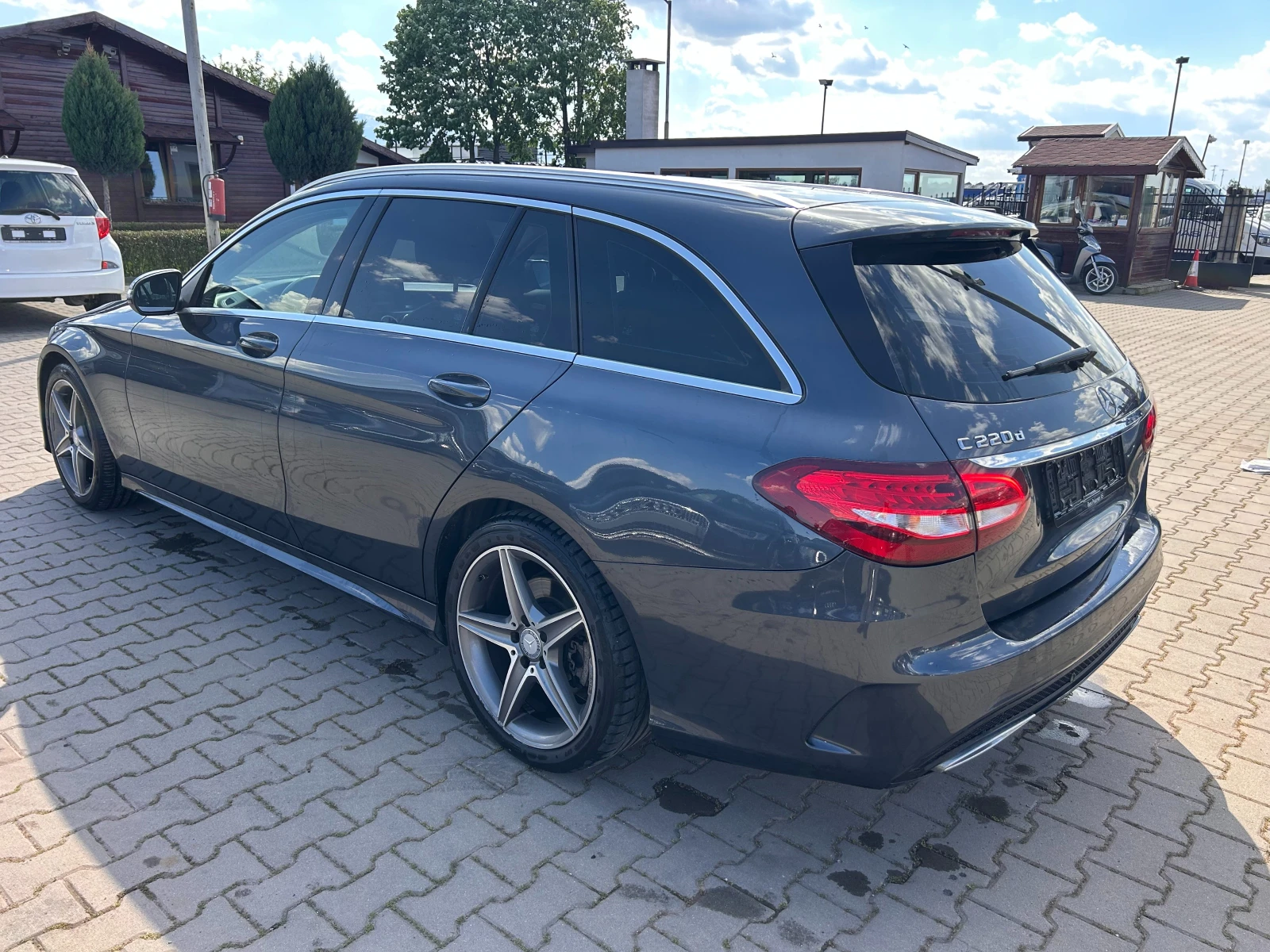 Mercedes-Benz C 220 CDI AMG AVTOMAT/KOJA/NAVI EURO 6 - изображение 8
