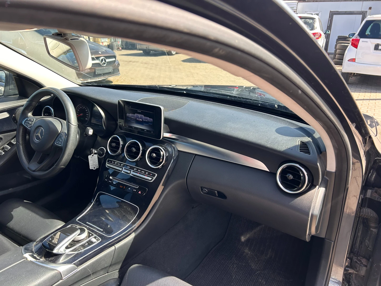 Mercedes-Benz C 220 CDI AMG AVTOMAT/KOJA/NAVI EURO 6 - изображение 10