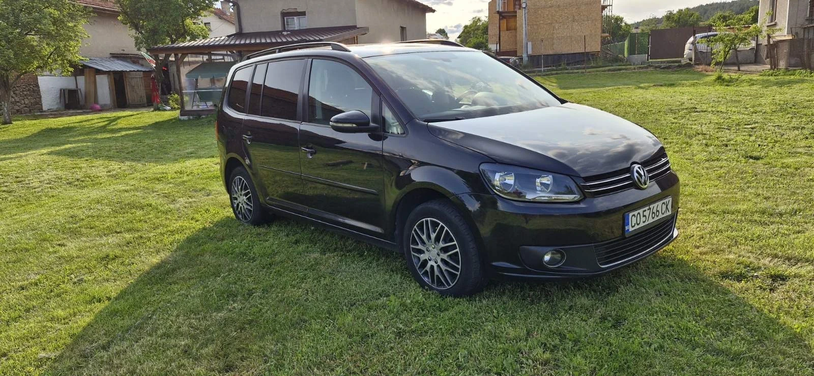 VW Touran 1, 4 TSI Фабричен метан - изображение 2