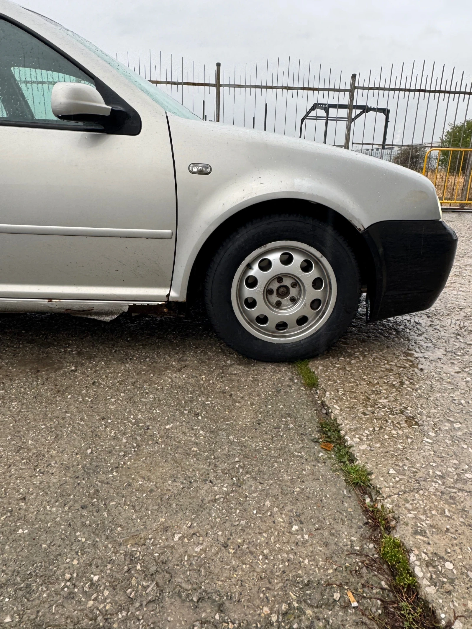 VW Golf 1, 9 TDI  - изображение 4