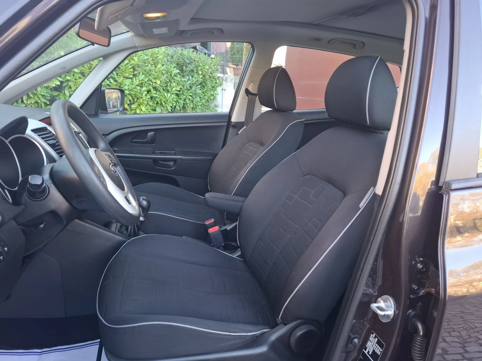 Kia Venga 1.4i-90..* * * *  | Mobile.bg   9