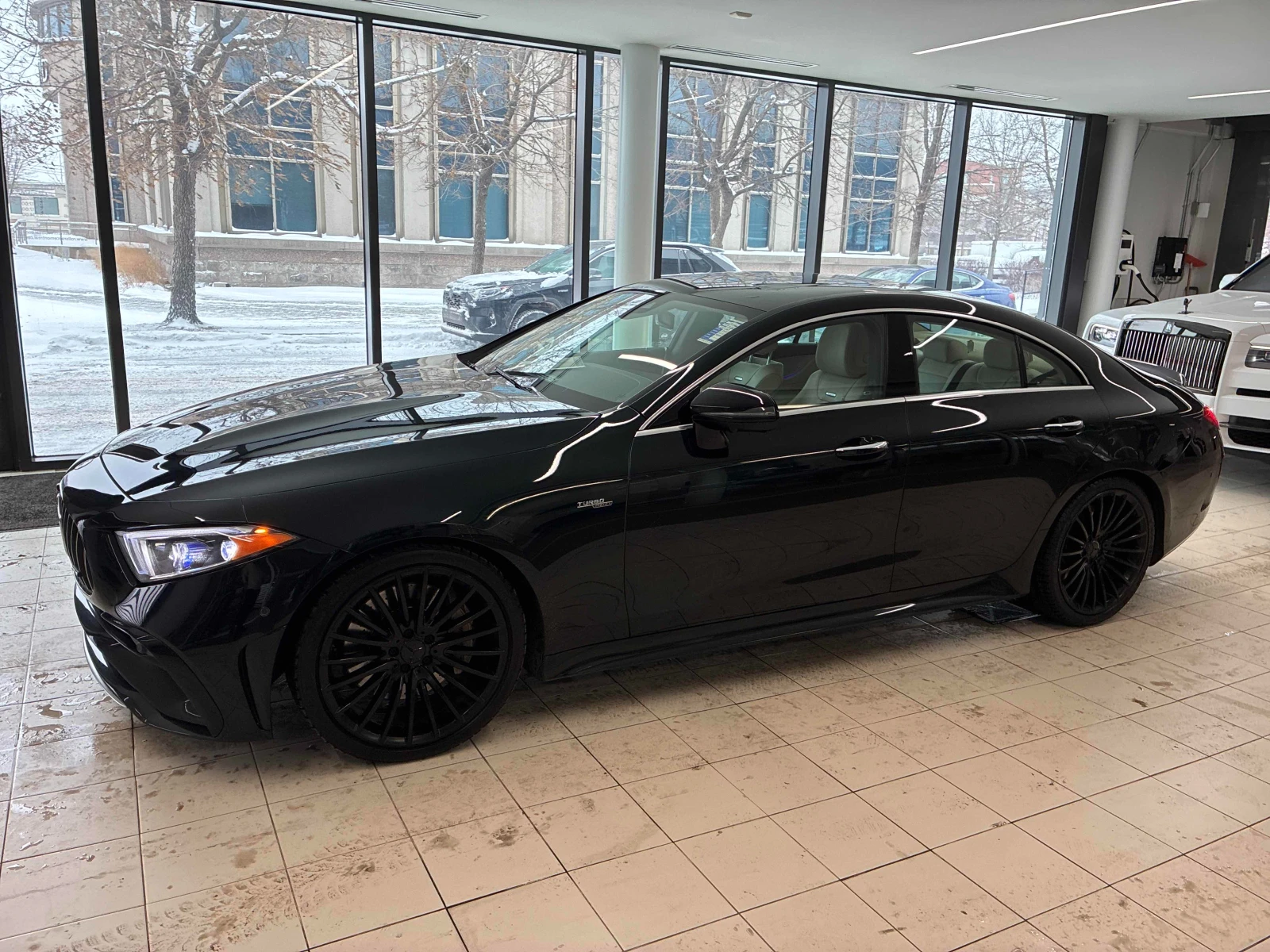 Mercedes-Benz CLS 53 AMG * CARFAX * БЕЗ ПЪРВОНАЧАЛНА ВНОСКА - изображение 3