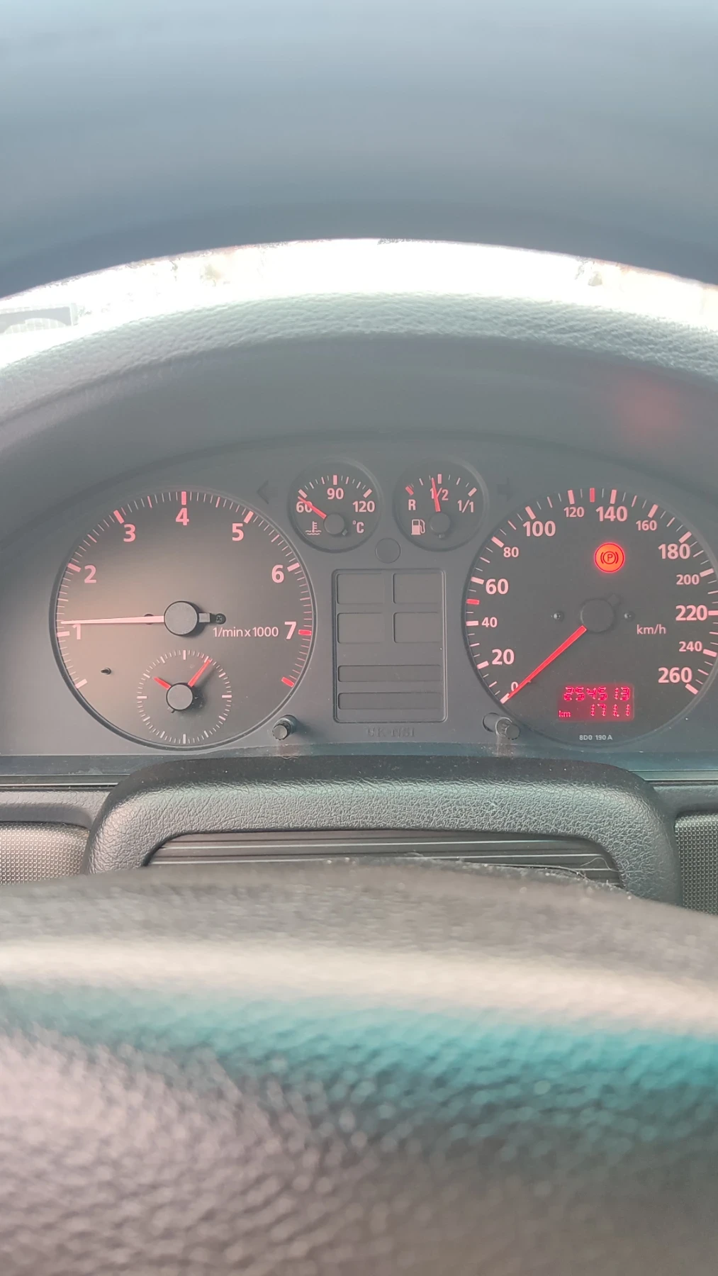 Audi A4  - изображение 4