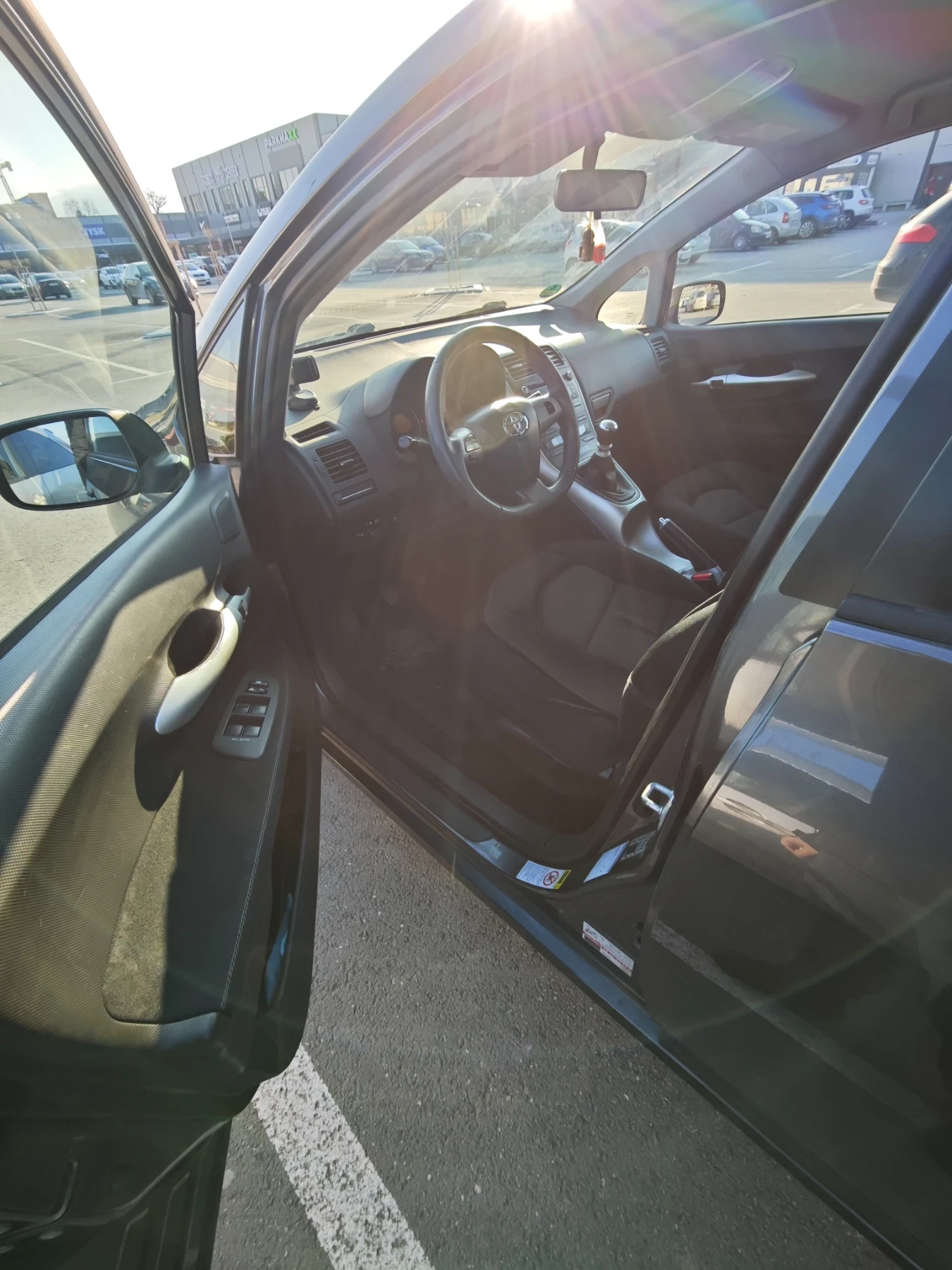 Toyota Auris | Mobile.bg � ����������� 9