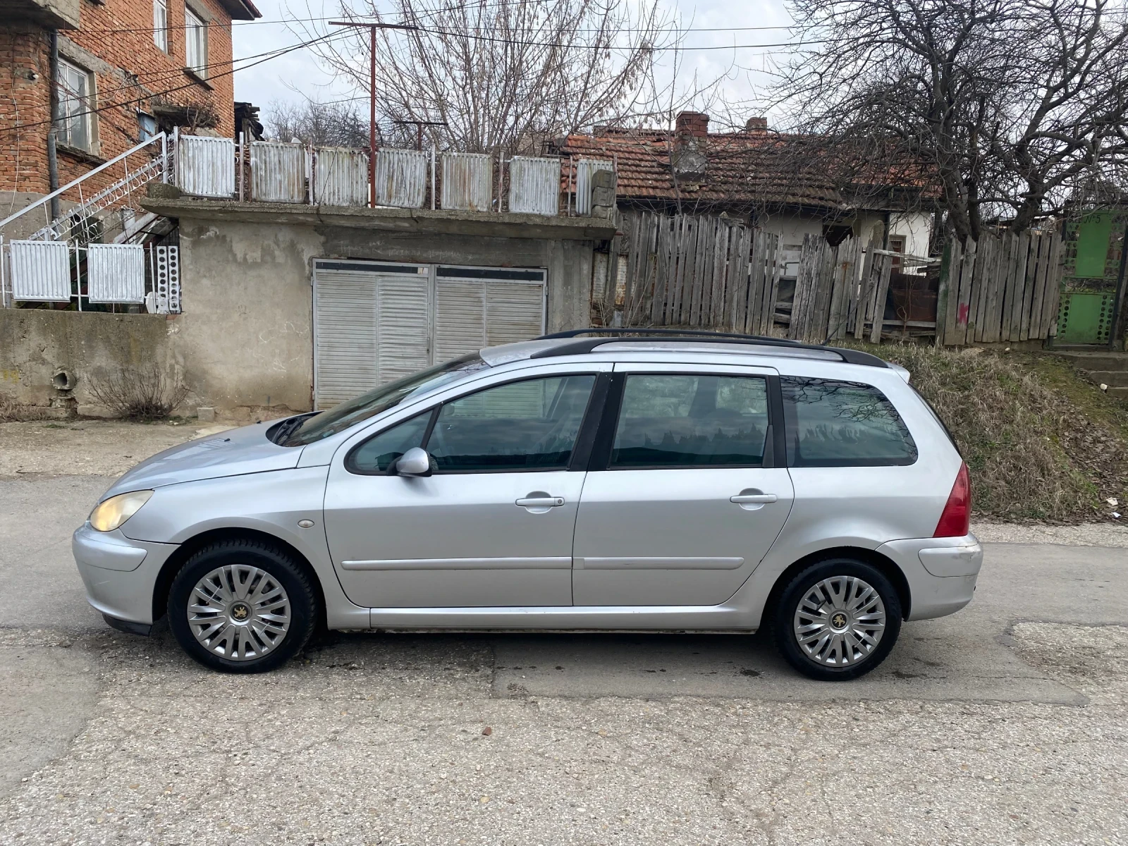 Peugeot 307 2.0 HDI - изображение 4