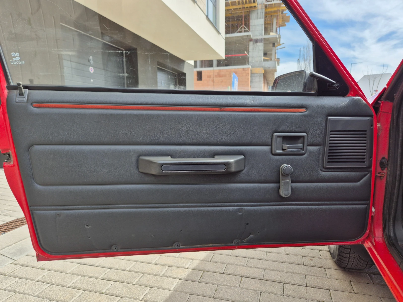 Peugeot 205 1.4 XS ГАЗ, снимка 13 - Автомобили и джипове - 53782114