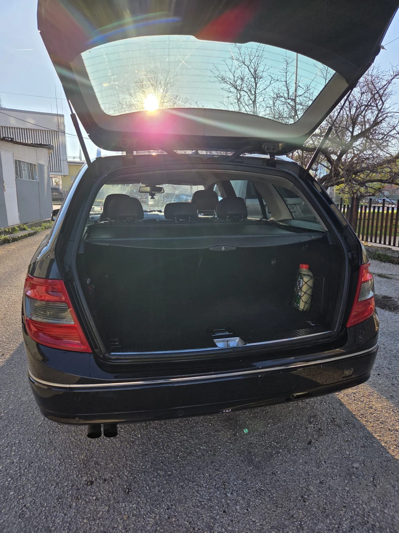 Mercedes-Benz C 180, снимка 4 - Автомобили и джипове - 53848370