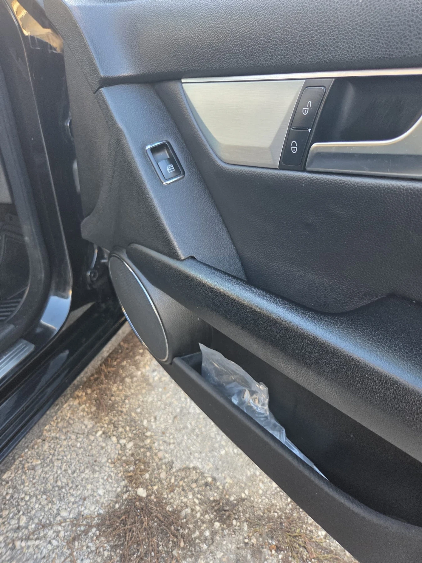 Mercedes-Benz C 180, снимка 12 - Автомобили и джипове - 53848370