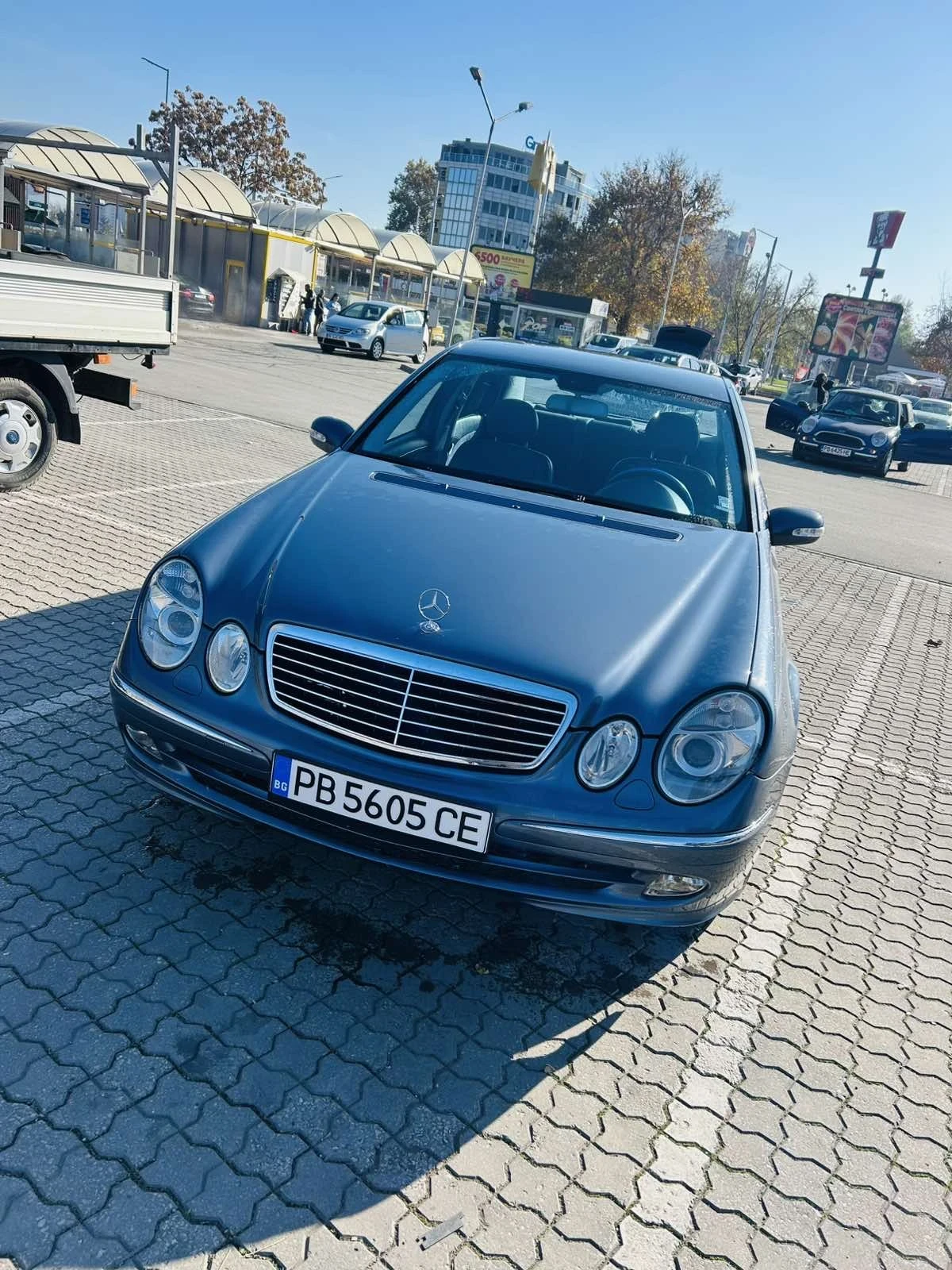 Mercedes-Benz E 220