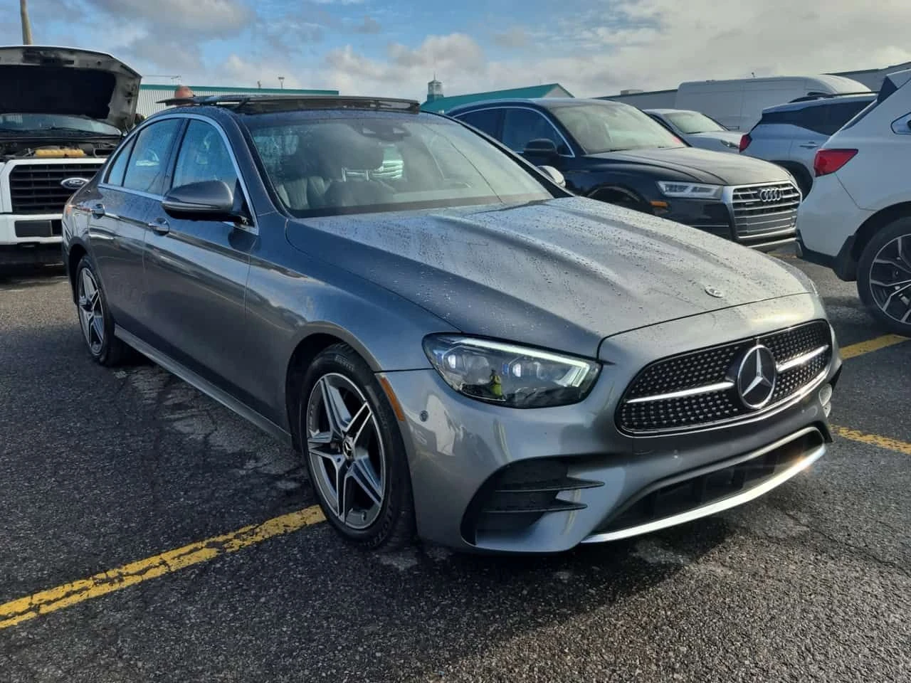 Mercedes-Benz E 350 AMG Line * Без инциденти * CARFAX * , снимка 2 - Автомобили и джипове - 54592852
