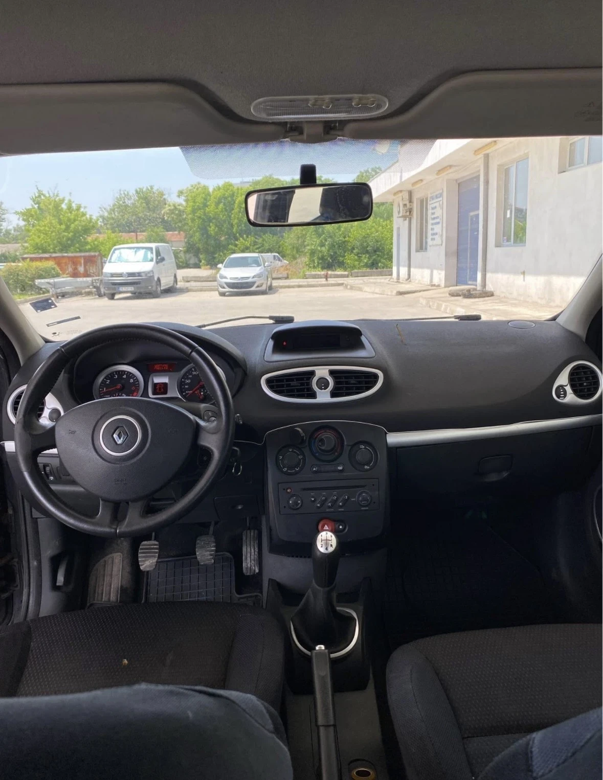 Renault Clio, снимка 7 - Автомобили и джипове - 54700018