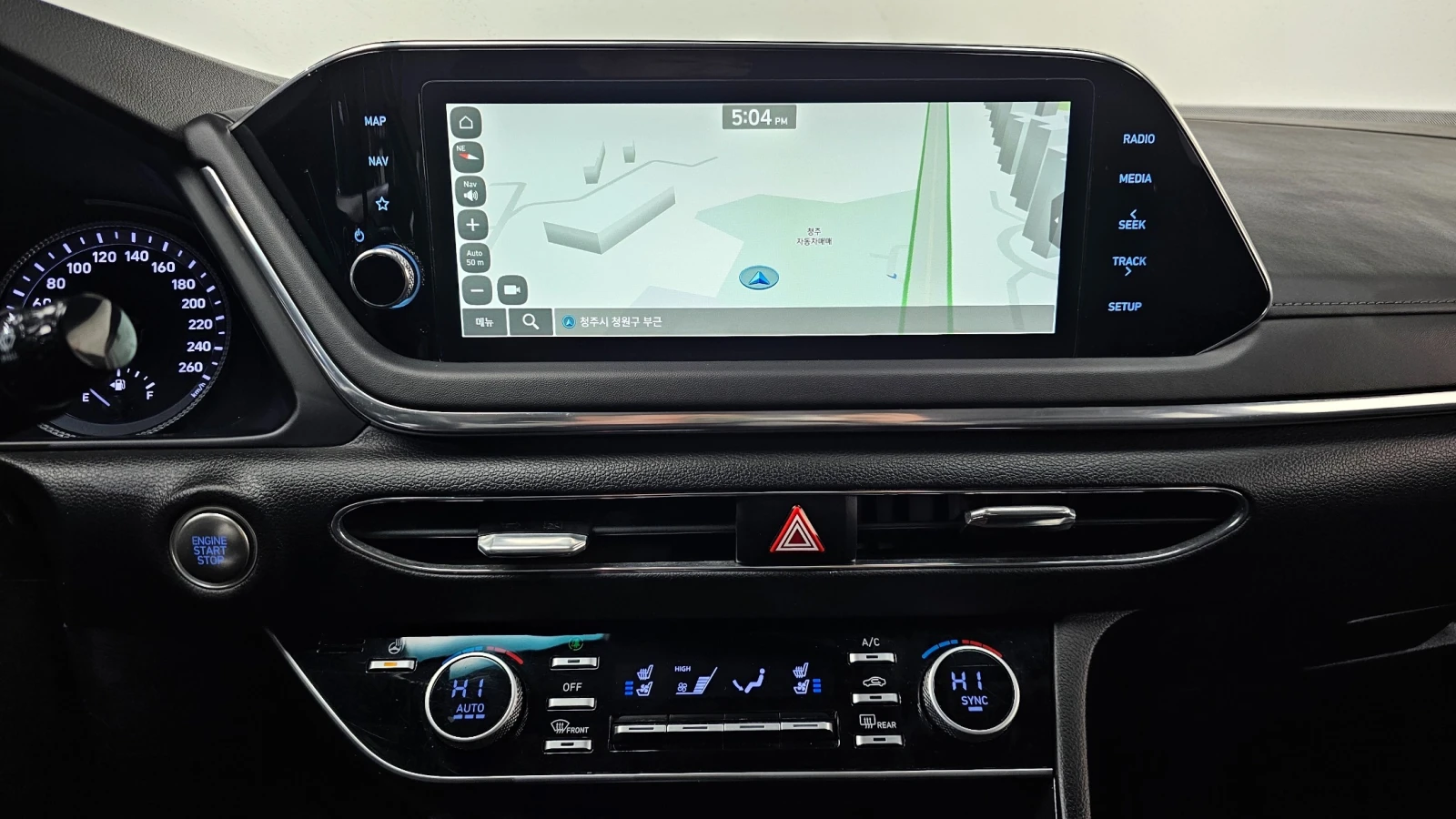 Hyundai Sonata (DN8) 2.0 Premium Plus, снимка 14 - Автомобили и джипове - 54859469